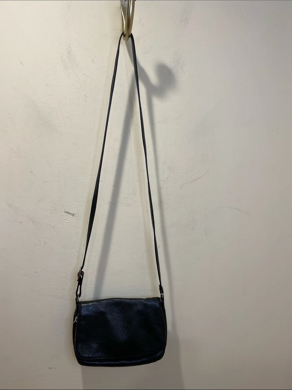 MARGOT Black Pebblet Leather Crossbody Bag - Classic Women's Shoulder Bag